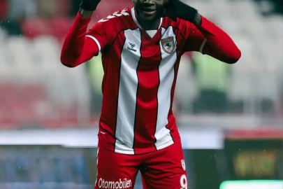 Marius Mouandilmadji, Olympiakos’a transfer oldu