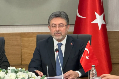 Bakan Yumaklı: Türkiye ve Almanya'nın tarımsal ticaret hacmini 5 milyar dolar seviyesine ulaştırmak istiyoruz