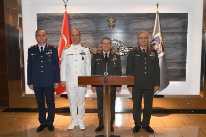 Genelkurmay Başkanı Bayraktaroğlu, Hava Kuvvetleri Komutanı Dalkıran'ı ziyaret etti