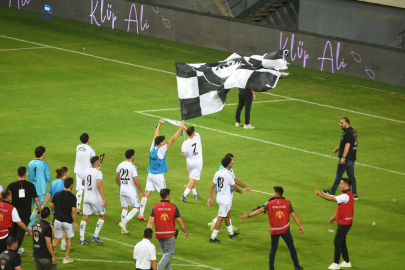Altay'da sahaya bayrak dikmeye para cezası