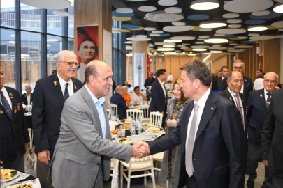 Osmangazi Belediye Başkanı, gazilerle kahvaltıda bir araya geldi