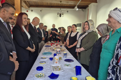 Şehit anneleri ve gazi eşlerinden seramik sergisi 