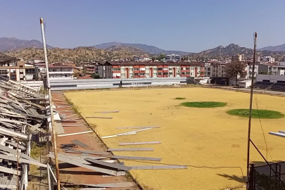 Nazilli'nin tarihi stadı yıkılıyor