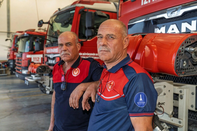  İkizler aynı gün itfaiyeci oldular aynı gün evlendiler