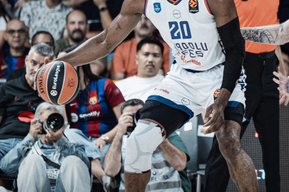 Barcelona - Anadolu Efes: 89-82