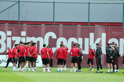 A Milli Futbol Takımı, İtalya maçı hazırlıklarına başladı