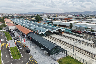 Sivas'ta yeni YHT Garı hizmete açıldı 