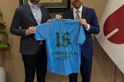 Bursaspor Başkanı'ndan Bilal Erdoğan’a özel forma