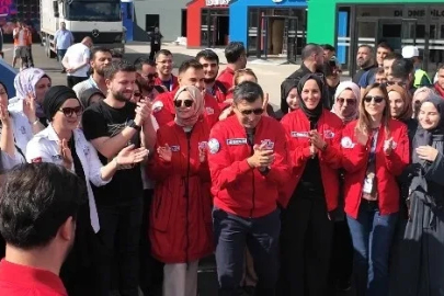 Selçuk Bayraktar, Şanlıurfa’da türküyle karşılandı