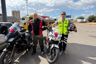 Düzce'den motosikletle umreye giden 2 kişi, Suriye'ye geçti
