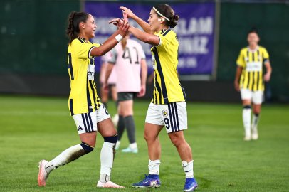 Fenerbahçe arsaVev, UEFA Avrupa Kupası’nda Son 16 Turu’na yükseldi
