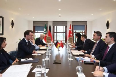 Bakan Bayraktar, Kuzey Ren-Vestfalya Eyaleti Başbakanı Wüst ile görüştü