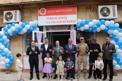 Akademik başarı ödülüyle annesi adına Kur'an kursu yaptırdı