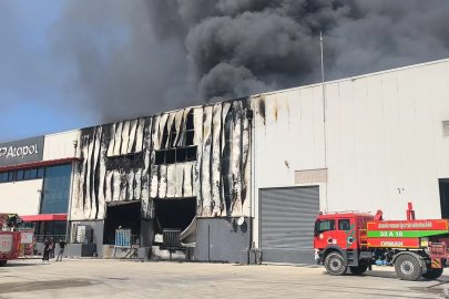 Mersin'de temizlik malzemesi üretim tesisinde yangın 
