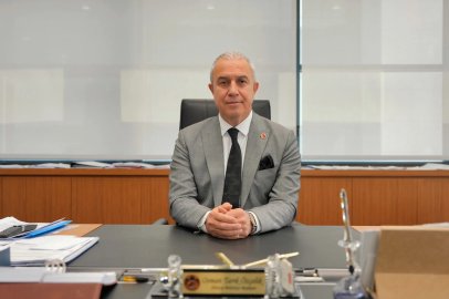 Alanya Belediye Başkanı Özçelik, CHP'den istifa etti