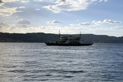 Gökçeada ve Bozcaada feribot seferlerine fırtına engeli
