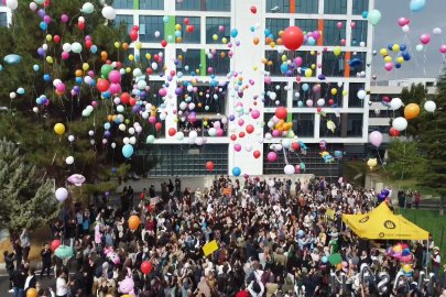 Lösemiyi yenen Hasan için gökyüzüne balon bırakıldı 