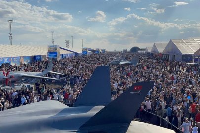 TEKNOFEST Güneydoğu'ya ziyaretçi akını; yürüyüş zorlaştı, trafik kilitlendi 