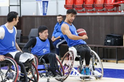 Tekerlekli sandalye basketbolda İzmir’in Süper Lig’deki köklü temsilcisi yeni sezona hazır