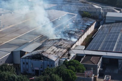 Fabrikada çıkan yangın, 3 saatte kontrol altına alındı (2)