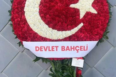 Bahçeli, TFF Başkanı Hacıosmanoğlu'na çiçek gönderdi