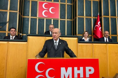 Bahçeli: Cumhurbaşkanı Erdoğan'ın aday olabilmesi için 'seçimlerin yenilenmesi' kararı alınmalıdır