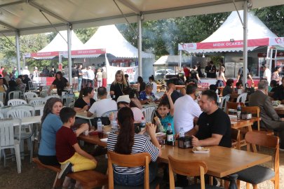 Adana Lezzet Festivali'ne 2'nci gününde yoğun ilgi