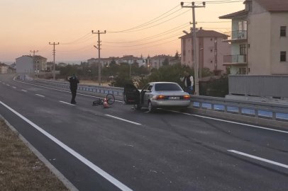 Otomobil, bisikletli çocuğa çarptı: 2 yaralı