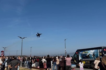 SoloTürk'ten Mudanya Mütarekesi'nin yıl dönümüne özel gösteri uçuşu