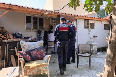 Yalnız yaşadığı evinde ölü bulundu