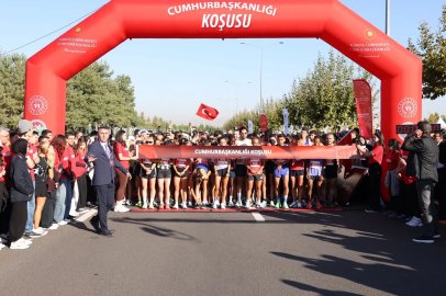 Ankara’da ‘Cumhurbaşkanlığı Yarı Maratonu’ coşkusu