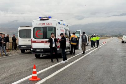 Öğrenci servisi devrildi; 12 yaralı