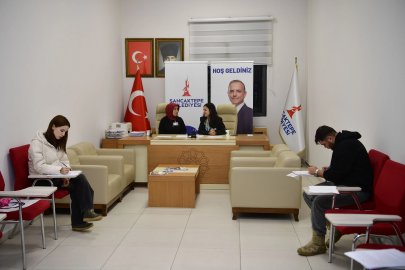 Sancaktepe’de üniversiteyi kazananlara 20 bin TL eğitim ve 8 aya kadar ulaşım desteği