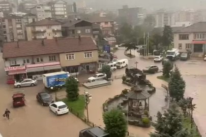 Zonguldak’ta cadde ve sokaklar göle döndü