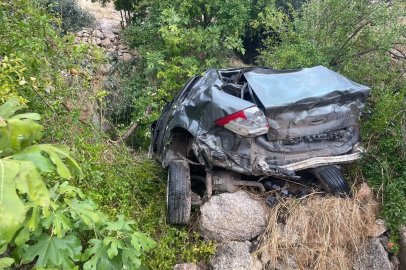 Uçuruma yuvarlanan otomobilin sürücüsü ağır yaralandı