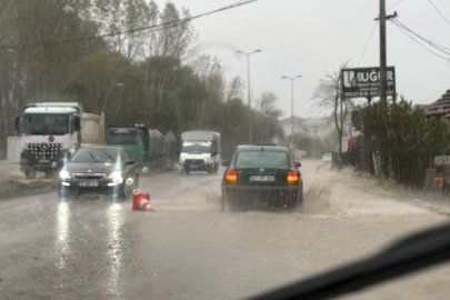 Amasra'da fırtına; dalga boyu 2 metreye ulaştı (2)