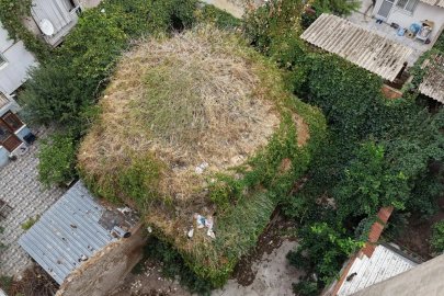 565 yıllık medrese apartmanların arasında zamana direniyor