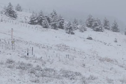 Kartalkaya beyaza büründü