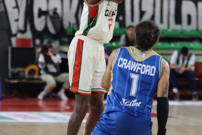 Karşıyaka - Glint Çayırova Belediyesi: 95-79