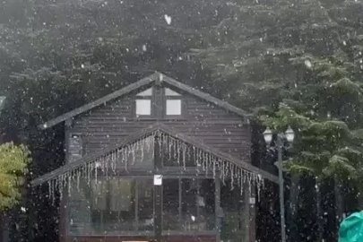 Uludağ’da kar yağışı