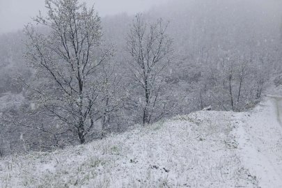 Manisa’nın yüksek kesimlerine kar yağdı