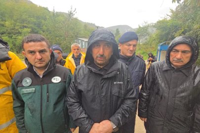 Zonguldak'ta sağanak; dereler taştı, istinat duvarı çöktü (4)