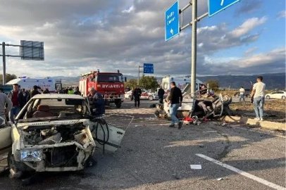 Çorum'da iki otomobil çarpıştı: 7 yaralı
