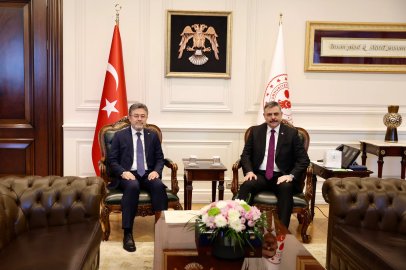 Bakanlar Çiftçi ve Yumaklı'dan, 'Sokak hayvanları' toplantısı