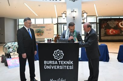 BTSO Başkanı Matlı'dan Bakan Kacır'a Bursaspor atkısı