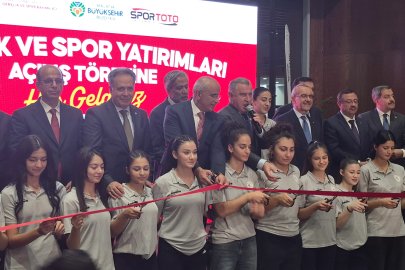 Bakan Aşkın Bak: Terörsüz Türkiye sürecinde sporun birleştirici gücünü kullanmak görevimiz (3)