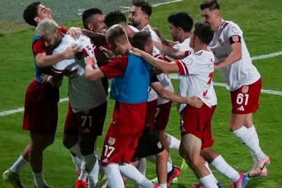 Ayvalıkgücü lider önünde