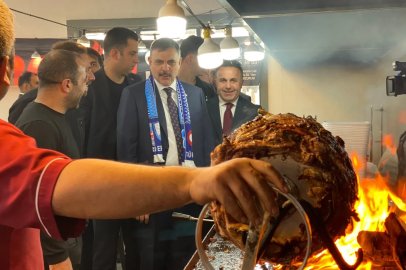 Bakan Çiftçi, 'Erzurum Tanıtım Günleri'ni ziyaret etti