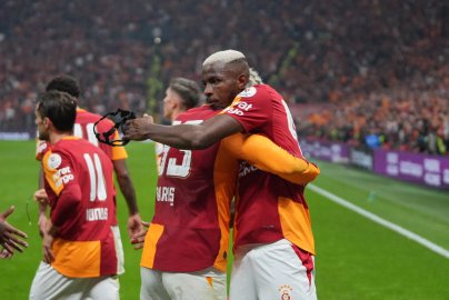 Galatasaray - Fenerbahçe: 2-0 (İLK YARI)