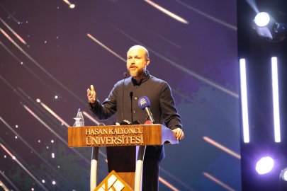 Bilal Erdoğan: Türkiye'ye ve Dünyaya değer katın (2)